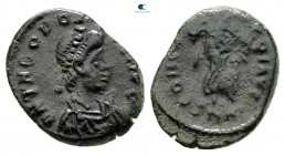 Theodosius I AD 379-395. Heraclea. Nummus Æ