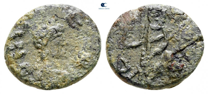 Leo I with Verina AD 457-474. 
Nummus Æ

12 mm, 1,18 g



nearly very fin...