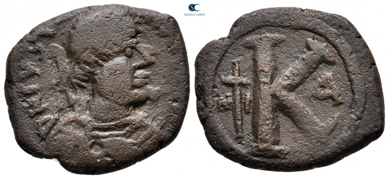 Justin I AD 518-527. Nikomedia
Half Follis or 20 Nummi Æ

25 mm, 8,63 g


...