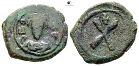 Phocas AD 602-610. Constantinople. Decanummium Æ