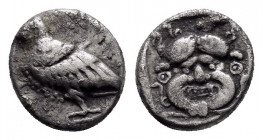 TROAS. Abydos.(Circa 480-450 BC).Obol.

Obv : Eagle standing to left.

Rev : Facing gorgoneion within incuse square.
SNG Copenhagen 4-5.

Condition : ...