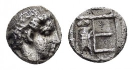 IONIA.Kolophon.(Circa 450-410 BC).Obol.

Obv : Laureate head of Apollo to right.

Rev : TE.
Monogram, cicada left; all within incuse square.
Mil...