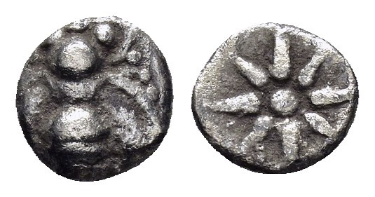 IONIA.Ephesos.(Circa 500-450 BC).Obol.

Obv : Bee.

Rev : Star with eight rays.
...