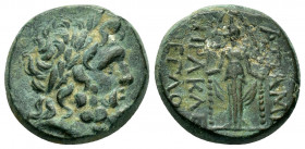 PHRYGIA.Apameia.(Circa 88-40 BC).Ae.

Obv : Laureate head of Zeus right.

Rev : AΠΑΜΕ / HPAKΛEI / EΓΛO.
Cult statue of Artemis Anaitis facing.
BMC 67-...