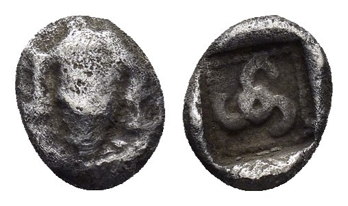 DYNASTS of LYCIA.Uncertain.(Circa 470-440 BC).Obol.

Obv : Facing lion scalp.

R...