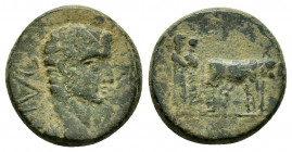 MACEDON. Uncertain. Augustus.(27 BC-14). Ae.

Obv : AVG.
Bare head right.

Rev : Two founders driving yoke of oxen right, plowing pomerium.
RPC I onli...