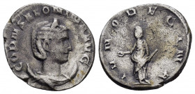 SALONINA.(254-268).Rome.Antoninianus. 

Obv : SALONINA AVG.
Diademed and draped bust right, set on crescent.

Rev : IVNO REGINA.
Juno standing left, h...