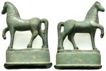 ROMAN MiILITARY PARADE HORSE STATUETTE.(1st-2nd century).Ae.

Condition : Very nice green patina.Extremely Fine.

Weight : 117.1 gr
Diameter : 46...
