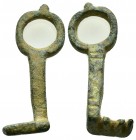 ANCIENT ROMAN BRONZE KEY.

Condition : Very fine.

Weight : 5.4 gr
Diameter : 34 mm
