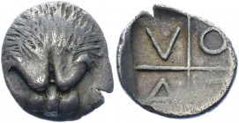 Ancient Greece Cimmerian Bosporos, Pantikapaion AR Diobol 400 - 375 BC
Anokhin 1140; MacDonald 21/1; Silver 1.41 g.; Obv: Facing head of lion / Rev: ...