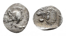 Mysia. Kyzikos circa 525-475 BC. Hemiobol AR
Obv: Forepart of boar left with tall mane and dotted truncation; to right, tunny.
Rev: Head of roaring li...