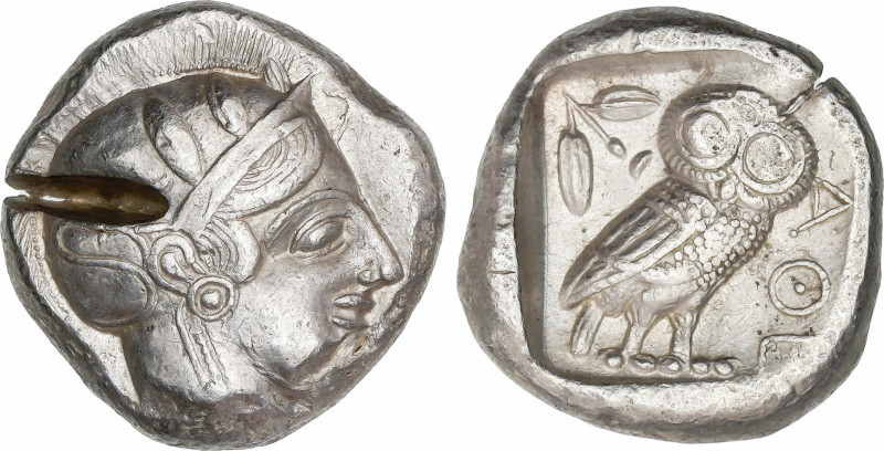 Tetradracma. 448-413 a.C. ATTICA (Atenas). Anv.: Cabeza de Atenea a derecha, con...