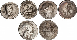 Lote 3 monedas Denario. 122, 108, 79 a. C. PAPIA, PAPIRIA y VALERIA. AR. A EXAMINAR. FFC-952, 958, 1165. BC+ a MBC-.