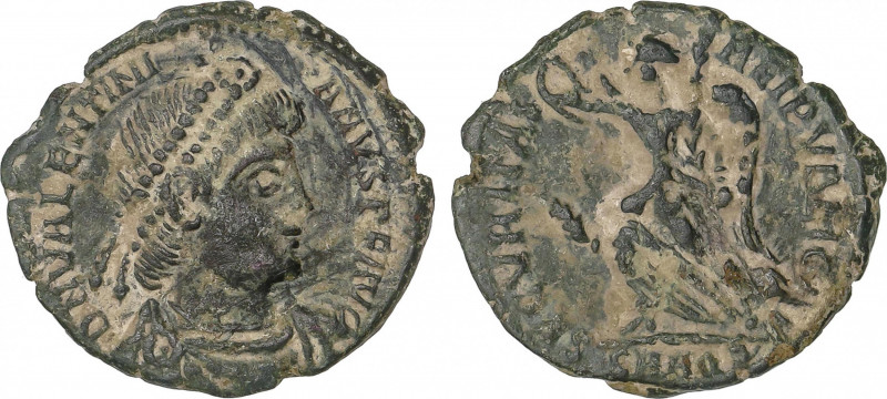 Centenional 19 mm. Acuñada el 367-375 d.C. VALENTINIANO I. AQUILEIA. Anv.: D.N. ...