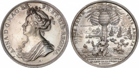 Medalla Victoria Btalla de Gibraltar. 1704. MUY ESCASA. Anv.: ANNA D.G. MAG. BR. FR. ET HIB. REGINA. Busto de la reina Ana de Inglaterra a izquierda. ...