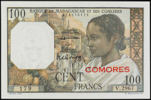 100 Francos. (1963). COMORAS. (Leves arruguitas en esquinas). Pick-3b. SC.