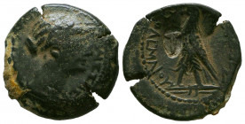 PTOLEMAIC KINGS of EGYPT. Cleopatra VII Thea Neotera. 51-30 BC. Æ Obol. SNG Copenhagen 422-4.
Reference:
Condition: Very Fine



Weight: 8,5 gr...