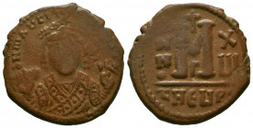 Maurice Tiberius. 582-602. Æ Follis. Theoupolis (Antioch) mint. 



Weight: 9,5 gr
Diameter: 27,8 mm