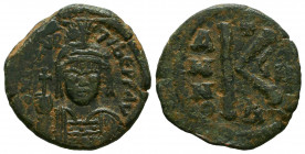 Maurice Tiberius. 582-602. Æ Follis. Constantinople mint.



Weight: 6,3 gr
Diameter: 22,7 mm