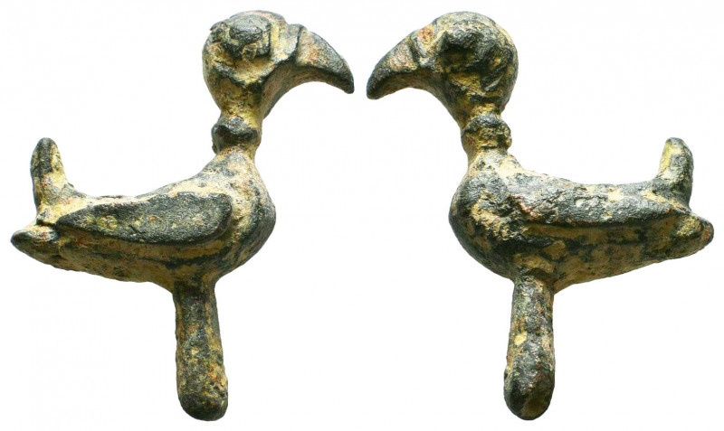 Ancient Roman Pin c. 1st-3rd century AD. 
Reference:
Condition: Very Fine 

...