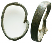 Ancient Roman / Byzantine Bronze Bracelet,
Reference:
Condition: Very Fine 



Weight: 19,4 gr
Diameter: 52,4 mm