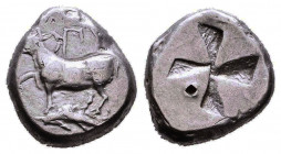 Byzantion , Thrace. AR Siglos c. 340-320 BC. Bull left / quadripartite incuse
Condition: Very Fine



Weight: 5,3 gr
Diameter: 16,9 mm