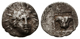 Rhodos, Caria. AR Drachm. C. 88-84 BC.
Reference:
Condition: Very Fine



Weight: 1,1 gr
Diameter: 12,4 mm