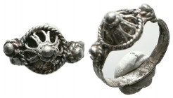 Wearable Byzantine Silver Ring, c. 7th-12th century AD.

Reference:
Condition: Very Fine




Weight: 2,4 gr
Diameter: 23,4 mm