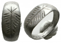 Wearable Byzantine Silver Ring, c. 7th-12th century AD.

Reference:
Condition: Very Fine




Weight: 2,9 gr
Diameter: 22 mm