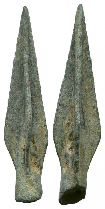 Very Beautiful Ancient Bronze Arrow Heads, Ae 

Very Nicely Reserved



We...