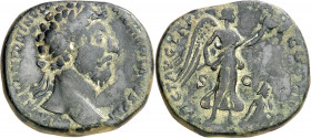 (164 d.C.). Marco Aurelio. Sestecio. (Spink 5013) (Co. 984) (RIC. 890). 23,10 g. MBC-/MBC.