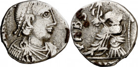 A nombre de Honorio. Siliqua de imitación. (RIC. X, 3801). Acuñación bárbara. Recortada. 1,75 g. BC+.