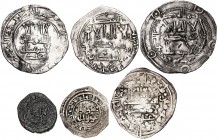 Lote formado por 6 monedas: un felus tipo Frochoso XIX, un dirhem emiral, uno de Abderrahman III y uno de al-Hakem II, y un dirhem fatimida de Al-Haki...