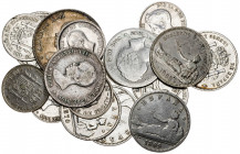 1869 a 1926. 50 céntimos (nueve), 1 peseta (ocho) y 2 pesetas. Lote de 18 monedas. A examinar. BC/EBC.