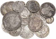 Lote de 19 monedas de plata desde Felipe V a Alfonso XIII. Del 1/2 real a 1 escudo. A examinar. BC/MBC+.