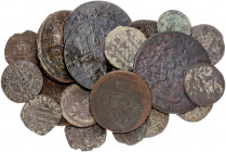 Lote de 26 monedas de cobre, bastantes catalanas. A examinar. MC/BC+.
