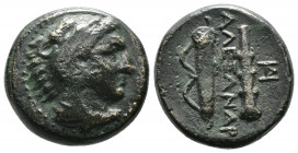 (Bronze. 7.29 g. 18 mm) KINGS OF MACEDON. Alexander III 'the Great' (336-323 BC). Ae. Uncertain mint in Macedon.
Head of Herakles right, wearing lion...