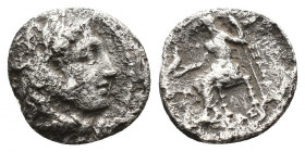 (Silver. 0.57 g. 10 mm) KINGS OF MACEDON. Alexander III ‘the Great’, 336-323 BC. Obol Babylon?
Head of Herakles right,wearing lion skin headdress. 
...