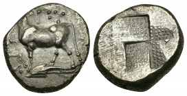 ( Silver. 3.70 g. 15 mm) THRACE. Byzantion. Drachm (Circa 387/6-340 BC). AR
Bull standing left on dolphin left; monogram to left and above.
Rev: Sti...
