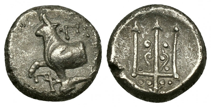 (Silver. 1.70 g.12 mm ) THRACE, Byzantion. 387-340 BC. AR Hemidrachm 
Bull on d...