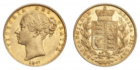 GREAT BRITAIN. Victoria, 1837-1901. Gold Sovereign 1847, London. Shield. 7.99 g. Mintage 4,667,126. S.3852. Unusually well struck, near extremely fine...