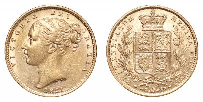 GREAT BRITAIN. Victoria, 1837-1901. Gold Sovereign 1851, London. Shield. 7.99 g....