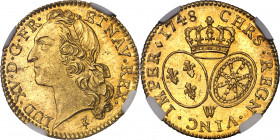 Francia. 1748. Luis XV. W (Lille). 1 luis de oro. (Fr. 464) (Kr. 513.22). En cáspula de la NGC como MS64, nº 2766008-017. Muy bella. Brillo original. ...