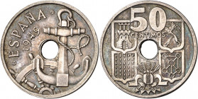 1949*1951. Franco. 50 céntimos. (AC. 20). Prueba adoptada en plata. Haz de flechas invertido. Leves marquitas. Bella. Rarísima. 4,65 g. S/C-.