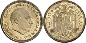 1953*1966. Franco. 2,50 pesetas. (AC. falta) (AC. pdf. 86.1). Prueba adoptada en cuproníquel. Rarísima, sólo conocemos otro ejemplar. 7,07 g. S/C.
