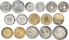 Franco. Conjunto de 16 monedas con errores, defectos de acuñación, etc. BC/EBC+.