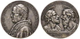 Roma. Pio XI (1922-1939). Medaglia del Giubileo 1925 AG gr. 42,59 diam. 43,5 mm. Opus Francesco Parisi. Per il Giubileo del 1925. Cusumano-Modesti 66....