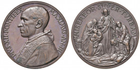 Roma. Pio XII (1939-1958). Medaglia anno III (1941) AE gr. 37,75 diam. 44 mm. Opus Aurelio Mistruzzi. Per l'opera del pontefice per alleviare le soffe...
