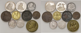 Vaticano. Lotto di dieci medaglie. Giovanni XXIII (1958-1963). Medaglie in AG (5), in totale circa gr. 123. Medaglia in AE (5). Da SPL a FDC