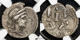Julius Caesar Silver Denarius 2,85 g. 16 mm. Hispania 46-45 B.C. VF (NGC)